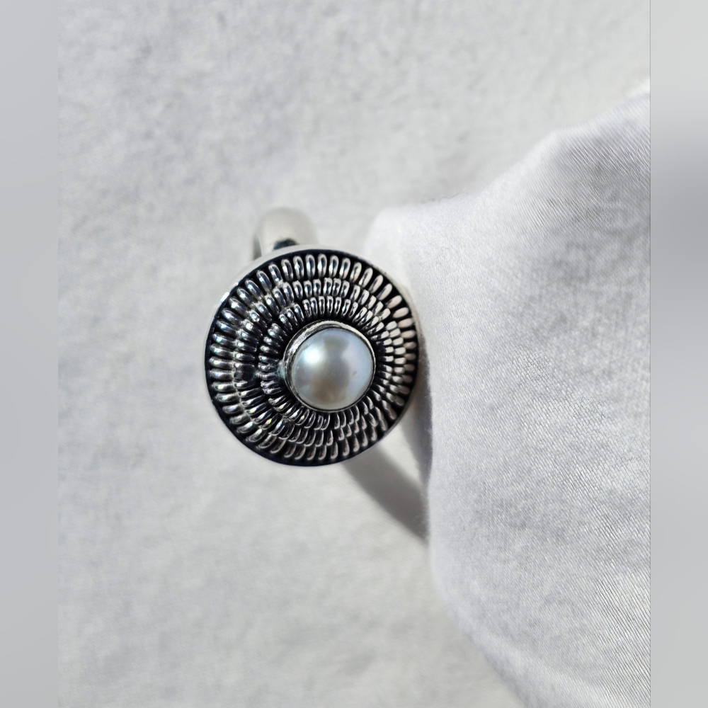 Vintage Bali 925 Sterling Silver Coil Mother of Pearl Dome Ring